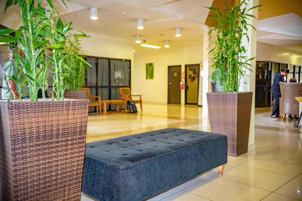 Highlander Hotel Monte Hagen Esterno foto